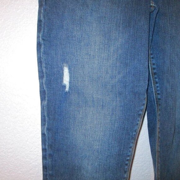 Spanx DISTRESSED Jean-ish Size M JEANS Pull On POCKETS Ankle STRETCH Fringe 1 - Picture 4 of 12